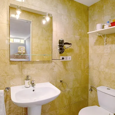 Montemar 1 * Мойя